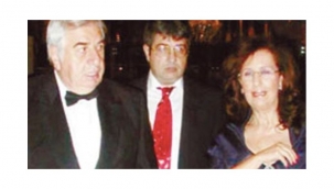 Ünlü iş insanının annesinin kasasından 4 milyonluk mücevher çalındı