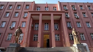 Yargıtaydan emsal karar! Eski sevgilisinin fotoğrafını silmedi suçlu bulundu .