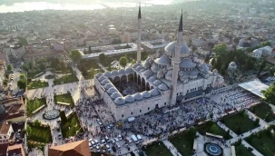 Tarihi Fatih Camii'nde milyonluk zimmet skandalı !