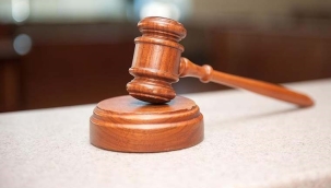 Borsacı Nihat Özçelik'in 'yargı görevi yapanı etkileme' davası: Para trafiği incelenecek